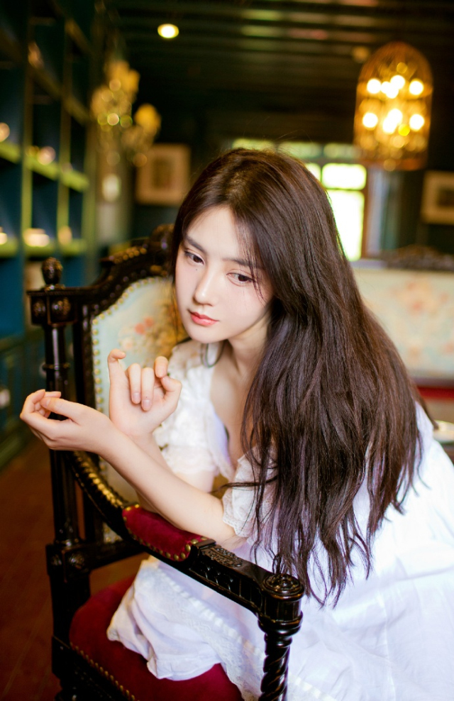 “吼~”